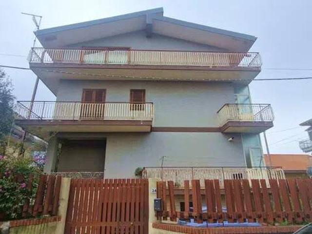 Appartamento in vendita a Gravina di Catania CT