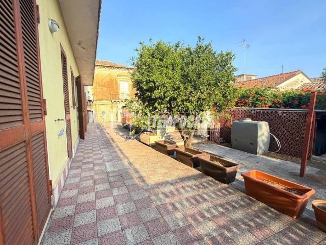Appartamento in vendita a Gravina di Catania CT