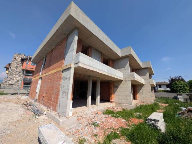 Appartamento in vendita a Grezzago MI