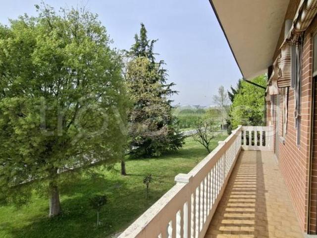 Appartamento in vendita a Grinzane Cavour strada Valle Talloria