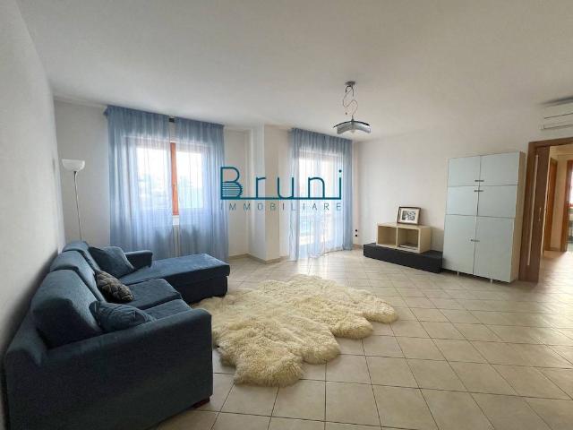Appartamento in vendita a Grottammare, Zona Ascolani