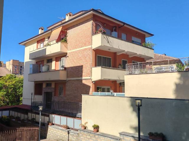 Appartamento in vendita a Grottaferrata RM