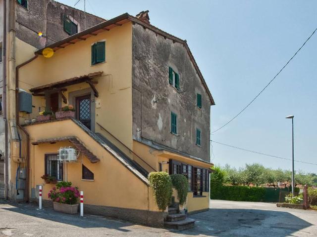 Appartamento in vendita a Grottaferrata RM