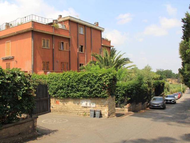 Appartamento in vendita a Grottaferrata RM