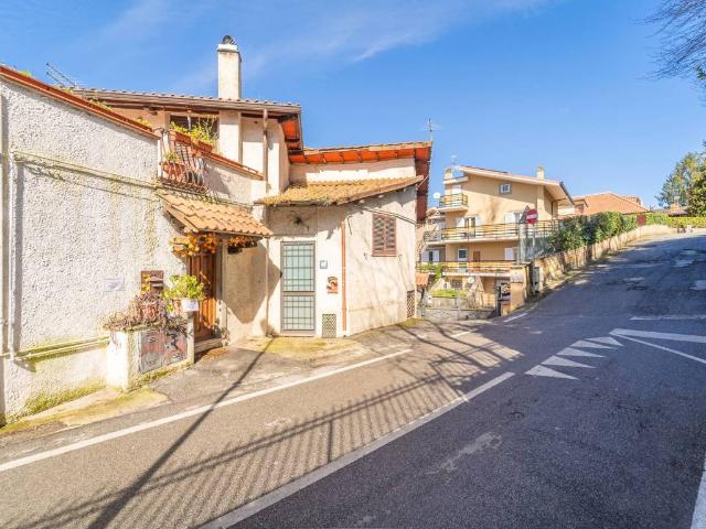 Appartamento in vendita a Grottaferrata RM