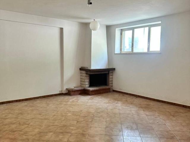 Appartamento in vendita a Grottaferrata RM