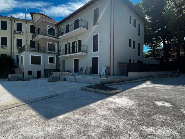 Appartamento in vendita a Grottaferrata RM