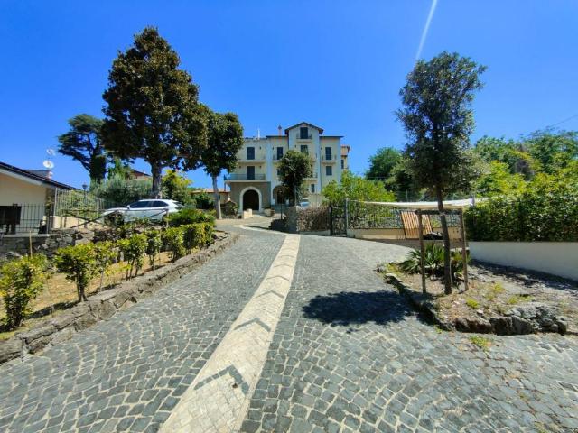Appartamento in vendita a Grottaferrata RM