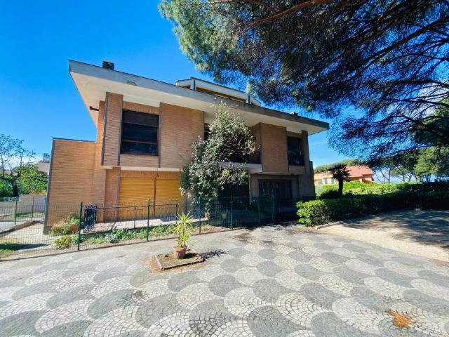 Appartamento in vendita a Grottaferrata RM