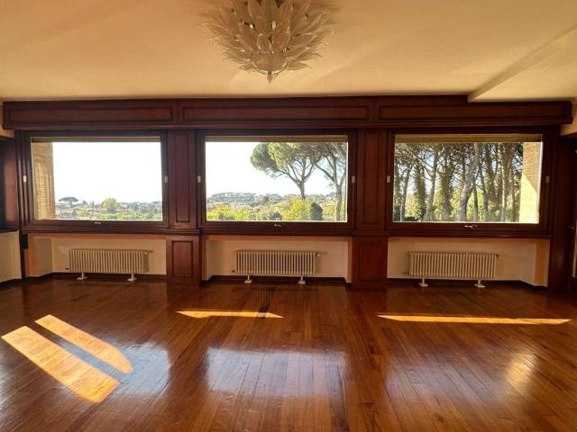 Appartamento in vendita a Grottaferrata RM