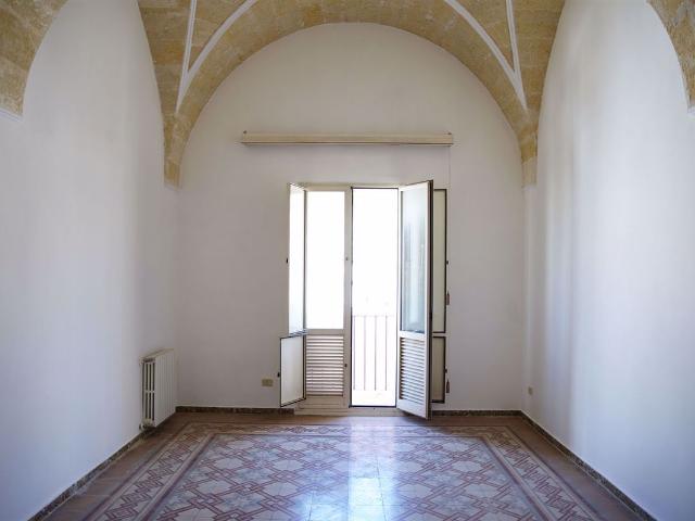 Appartamento da ristrutturare a Grottaglie