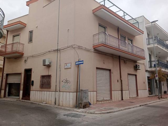 Appartamento in vendita a Grottaglie TA