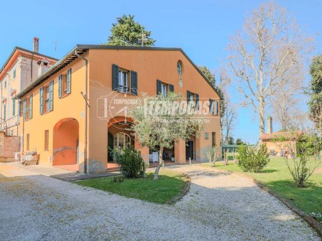 Villa in vendita a Imola BO