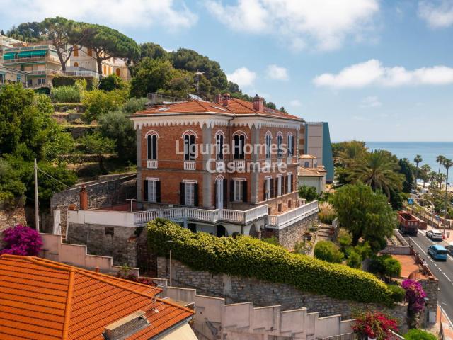 Appartamento in vendita a Imperia