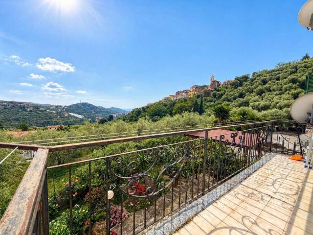 Appartamento in vendita a Imperia IM