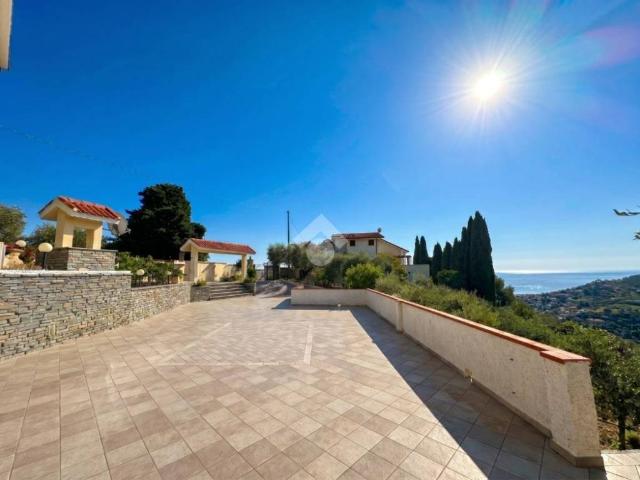 Appartamento in vendita a Imperia IM