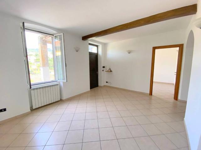 Appartamento in vendita a Imperia IM