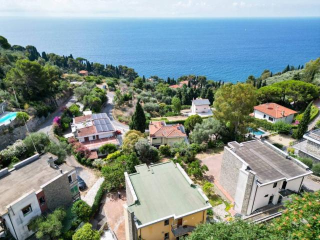 Appartamento in vendita a Imperia IM
