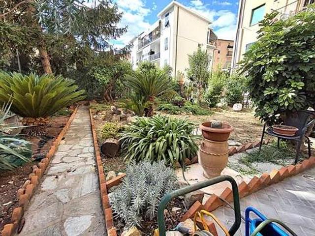 Appartamento in vendita a Imperia IM