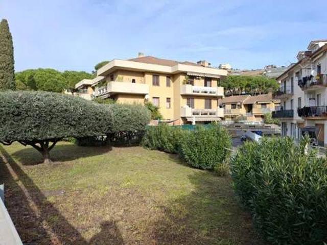 Appartamento in vendita a Imperia IM