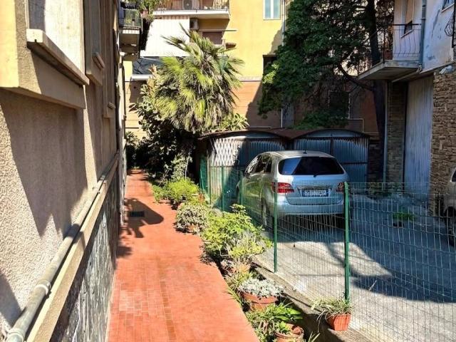 Appartamento in vendita a Imperia IM