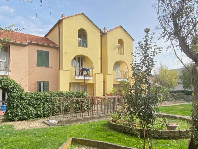Appartamento in vendita a Imperia IM