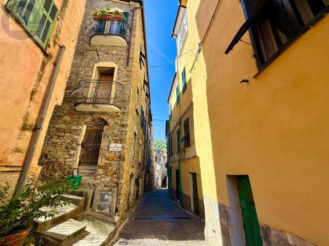 Appartamento in vendita a Imperia IM