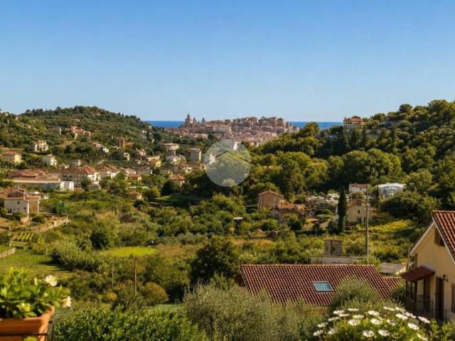 Appartamento in vendita a Imperia via Gioiosa, 23
