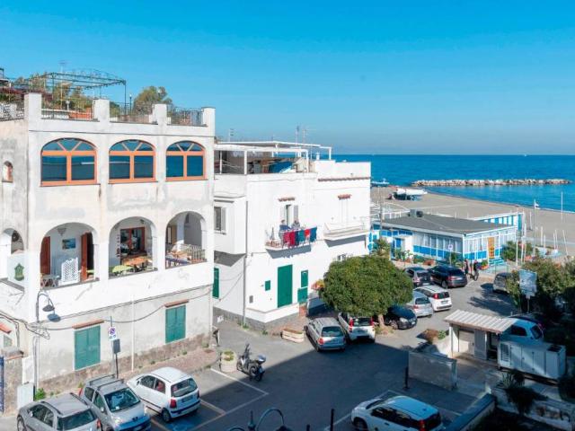Appartamento in vendita a Ischia NA
