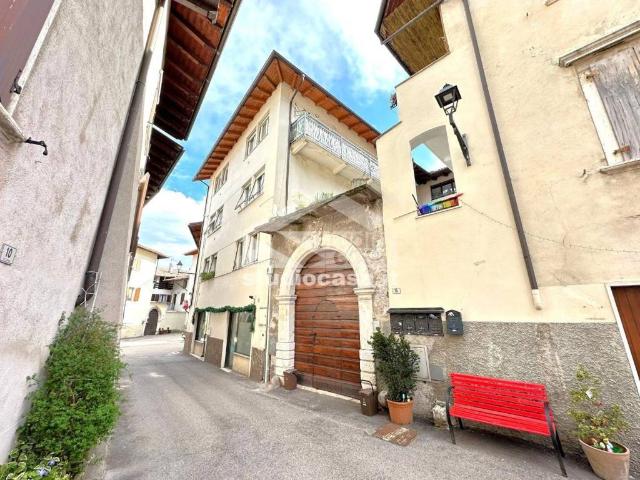 Appartamento in vendita a Isera TN