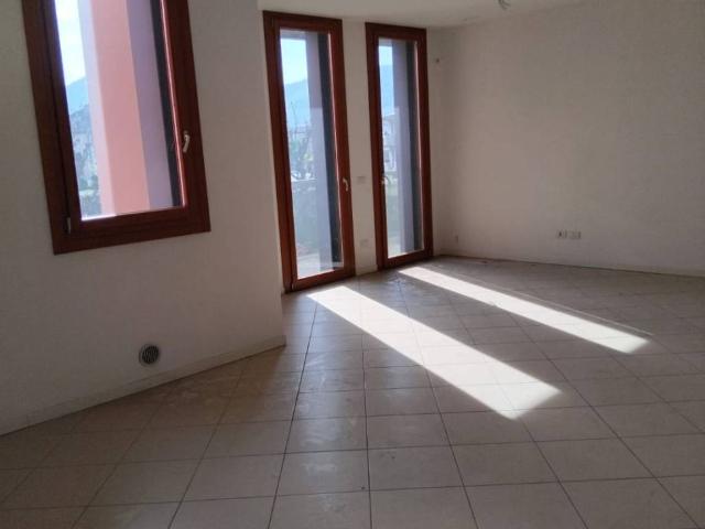 Appartamento in vendita a Isola Vicentina VI