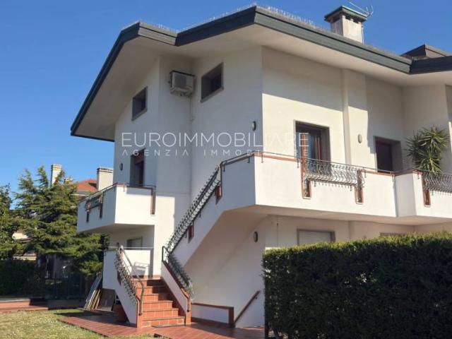 Appartamento in vendita a Jesolo via Aquileia, 181