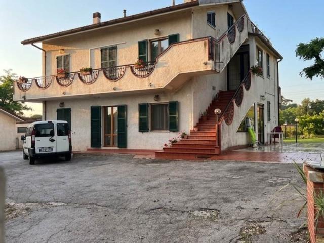 Appartamento in vendita a Jesi