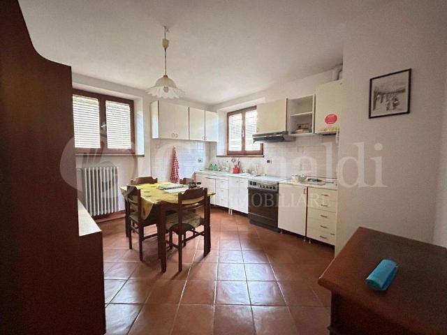 Appartamento in vendita a Jesi AN