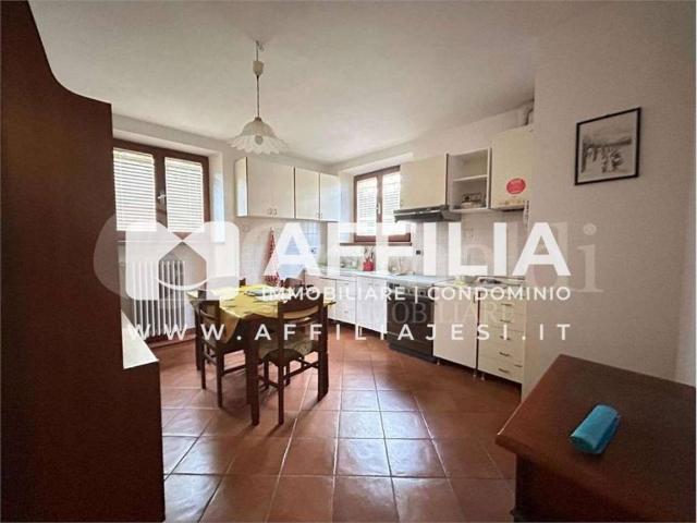 Appartamento in vendita a Jesi AN