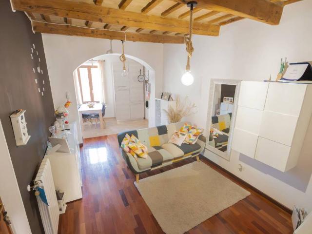 Appartamento in vendita a Jesi AN