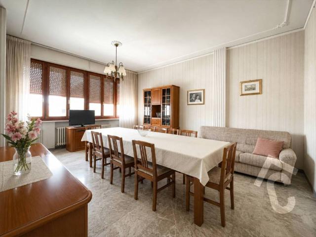 Appartamento in vendita a Jesi AN
