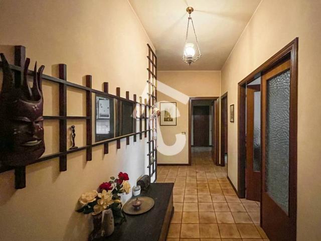Appartamento in vendita a Jesi AN