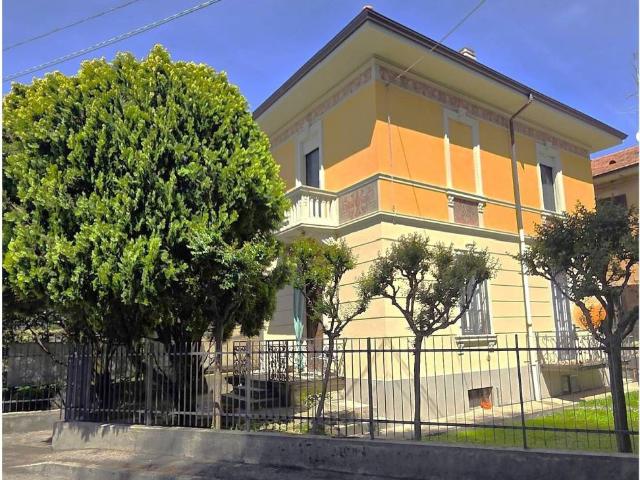 Appartamento in vendita a Jerago con Orago VA