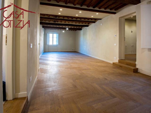 Appartamento in vendita a Lucca, Centro storico