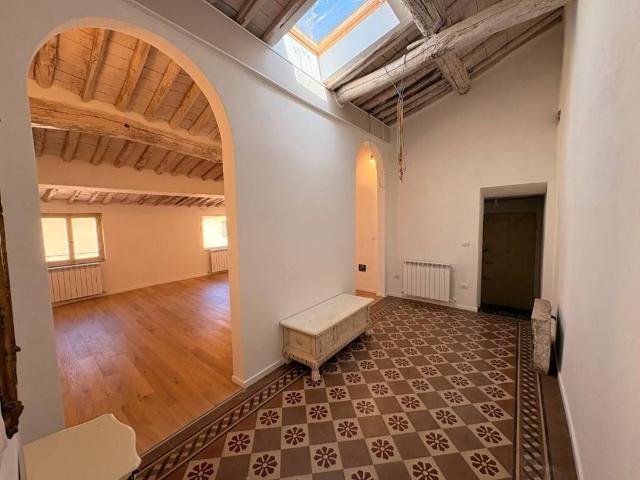Appartamento in vendita a Lucca LU