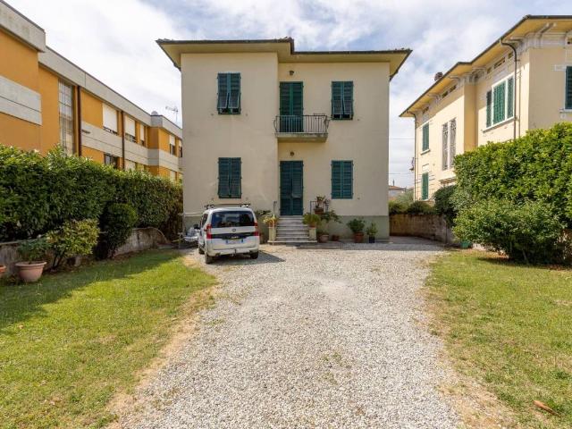 Appartamento in vendita a Lucca LU