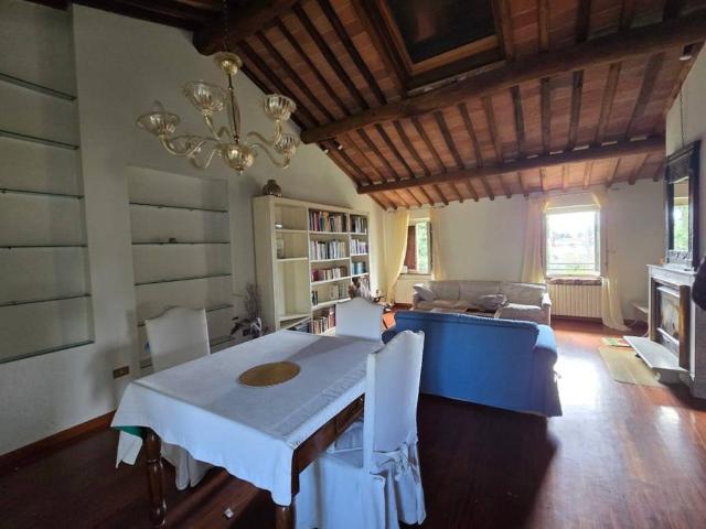 Appartamento in vendita a Lucca LU