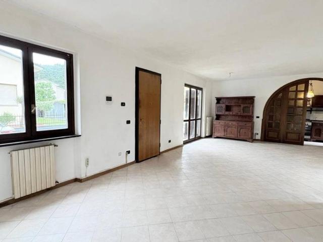 Appartamento in vendita a Lucca LU