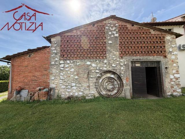 Appartamento in vendita a Lucca LU
