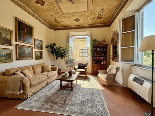 Appartamento in vendita a Lucca LU