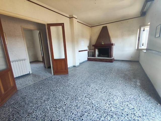 Appartamento in vendita a Lucca LU