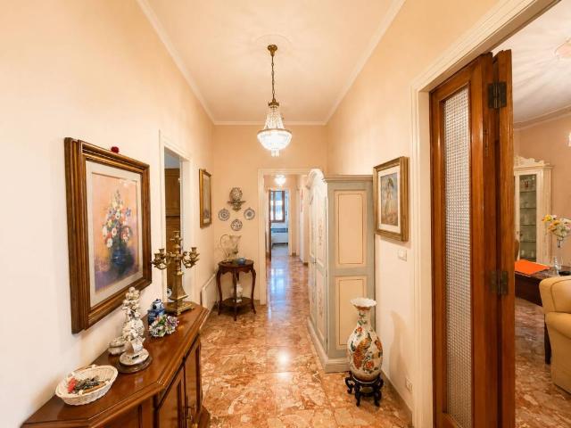 Appartamento in vendita a Lucca LU