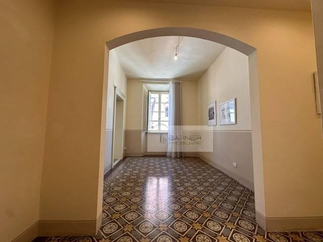 Appartamento in vendita a Lucca via degli Orti, Piazza Anfiteatro Torre Guinigi