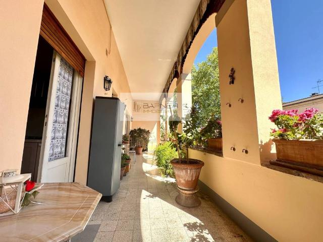Appartamento in vendita a Lucca via dell'Angelo Custode, Piazza Anfiteatro Torre Guinigi